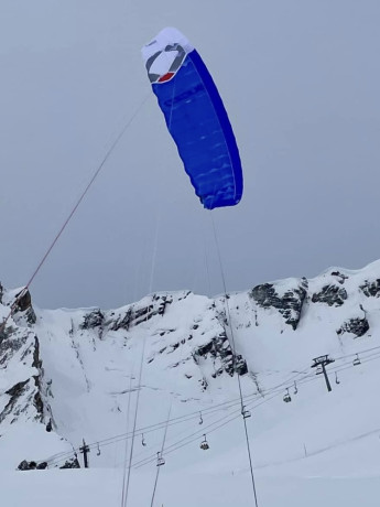 aile-snowkite-monopeau-ozone-explore-v2-8m-bleue-big-1