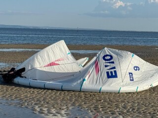 duotone-evo-sls-9m-2025-concept-blue-excellent-etat-kite-freeridefreestyle