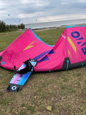 duotone-evo-sls-11m-2025-excellent-etat-kite-freeridefreestyle-performant-big-0